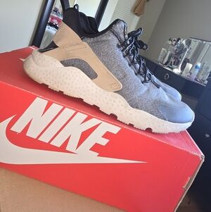 Nike Black and Gray Athletic Shoes